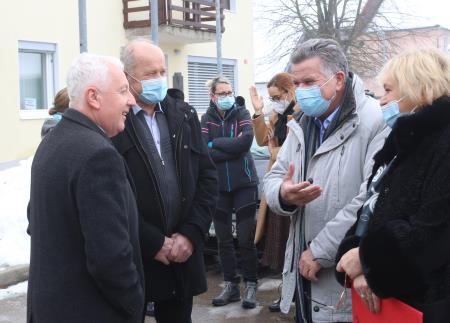 ODPRTJE NOVIH PROSTOROV ZOBNE ORDINACIJE V ZD CERKNICA-ENOTA NOVA VAS 02 FOTO LJUBO VUKELIČ